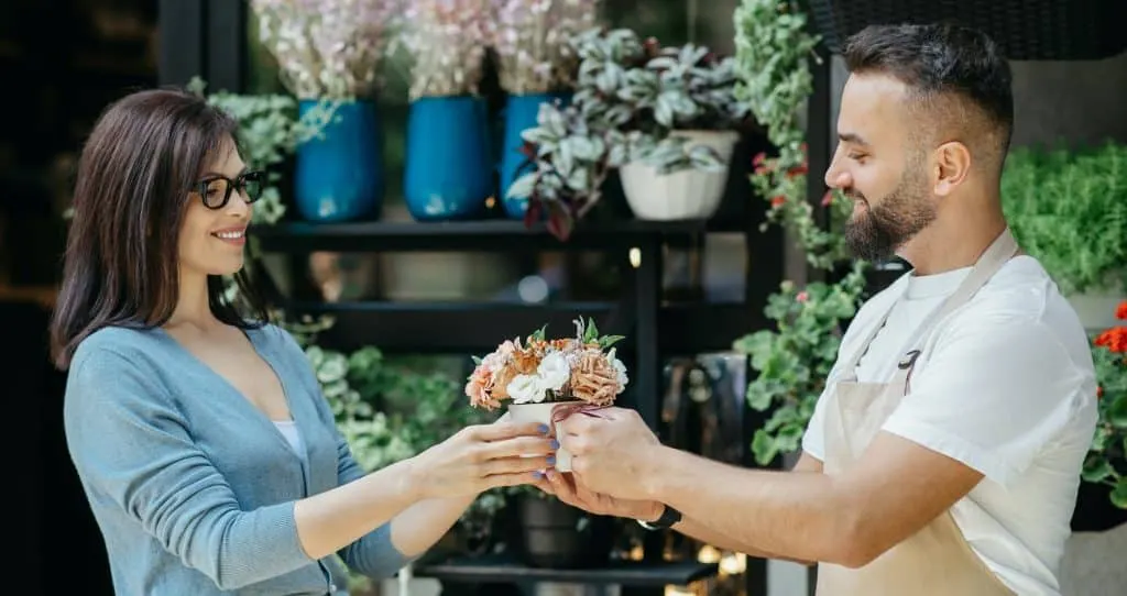 Révolutionnez votre entreprise avec le commerce en ligne simplifié : découvrez comment !